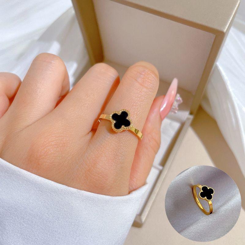 4 leaf clover ring