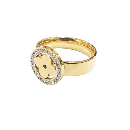 Crystal Cloviee Ring Premium Quality