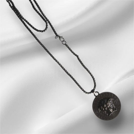 Versace Medusa 95 Pendant Nacklace Black